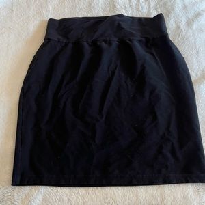 Black stretchy skirt